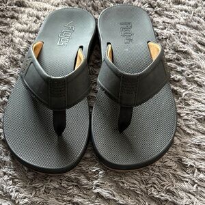 Flojos sandal, like new, size 8 men